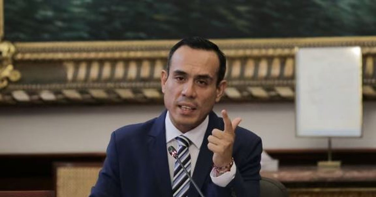 Parlamenti i Perusë shkarkon presidentin në detyrë