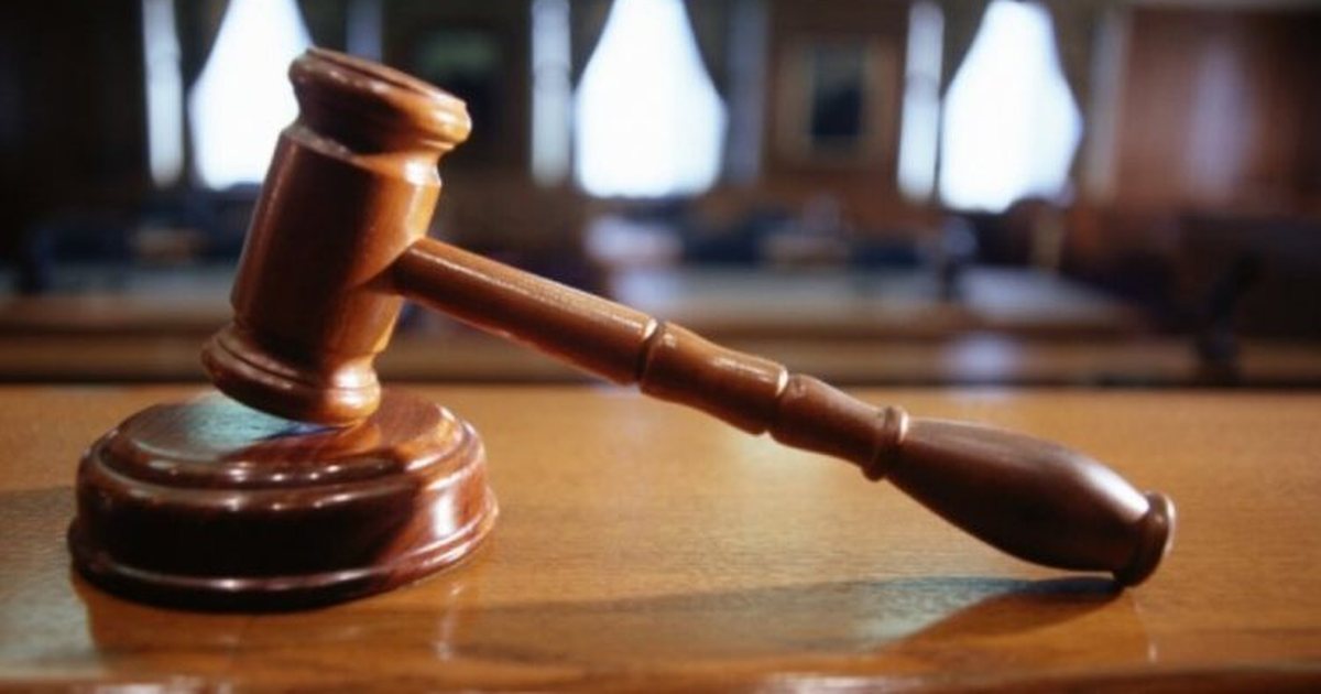  Me godiste në kokë dhe trup   dënohet shqiptari në Greqi  dhunonte gruan në sy të fëmijëve të mitur