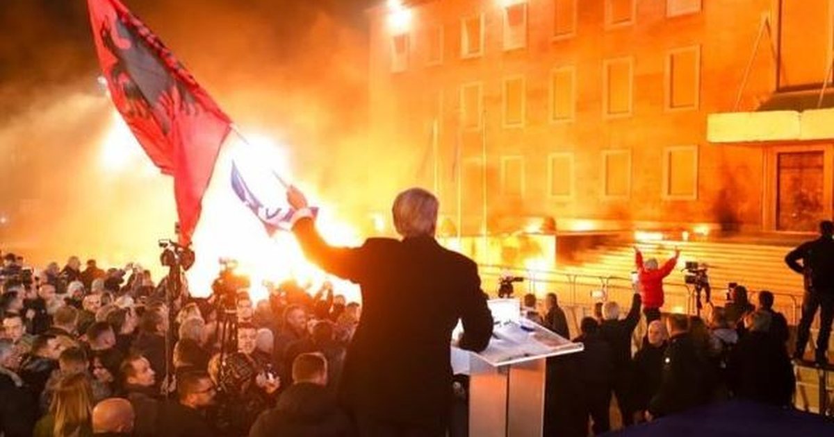 Sot protesta e opozitës para Kryeministrisë  Ja rrugët që do bllokohen