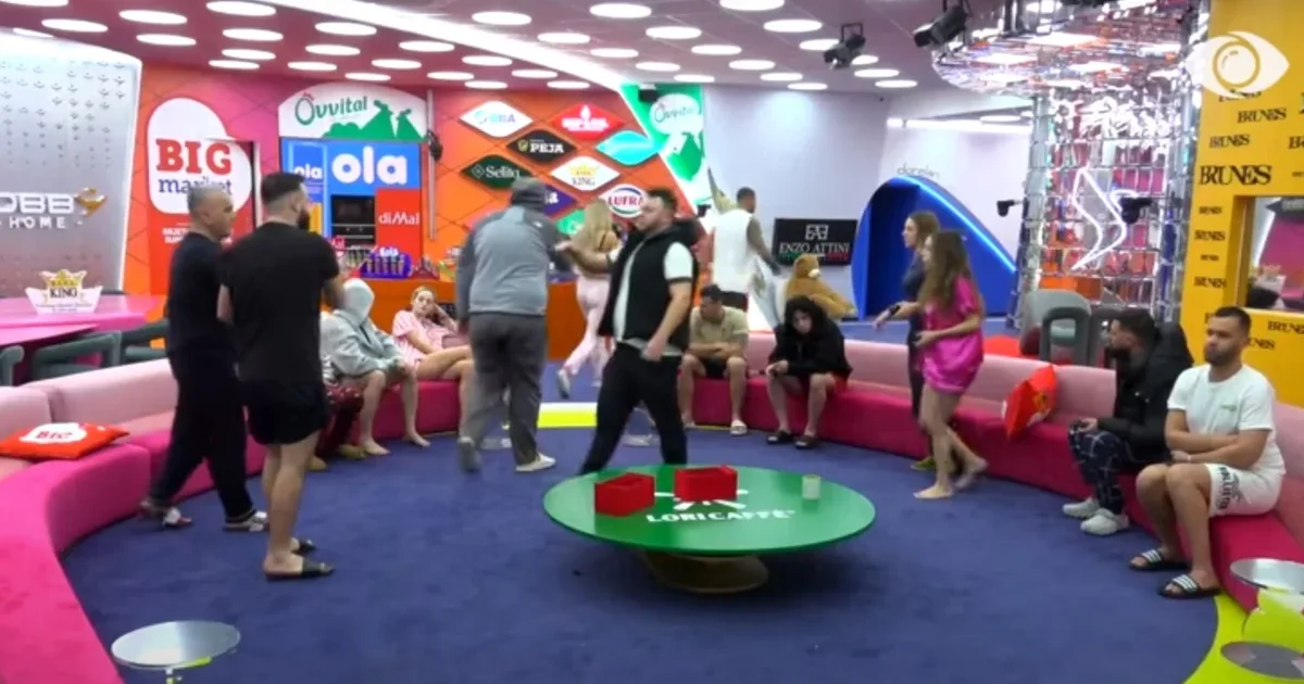 Çfarë ka ndodhur me Kristin  Banorët aludojnë  Ka shkelur rregulloren  mos është ngjitur në mur