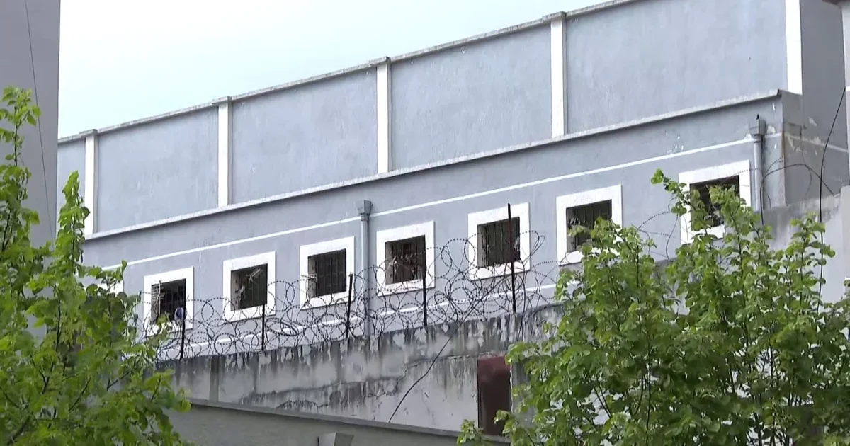 Droga në burgje me skemë të re  Paguhet 200 mijë lekë për dozë  dyshime për implikim të stafit të brendshëm të burgjeve