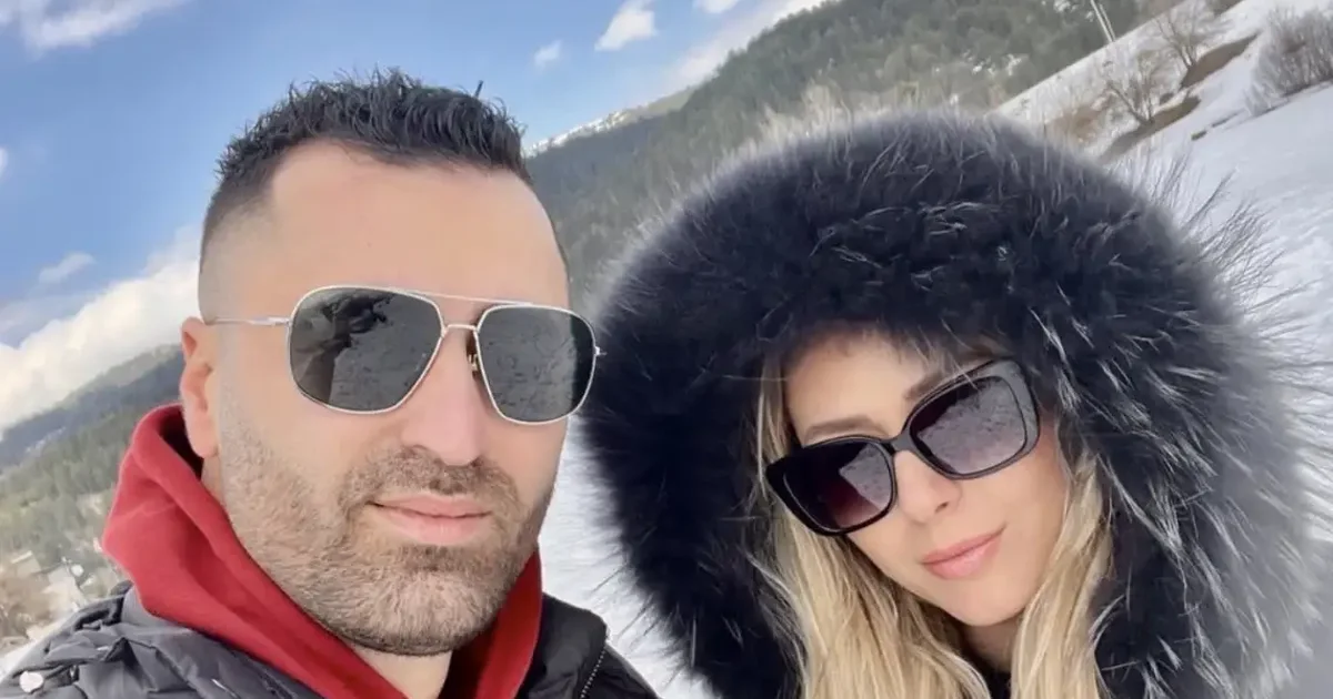 Flet për herë të para partnerja e Erik Lloshit për hyrjen e tij në  BBVA   Ndenjëm dy javë pa folur