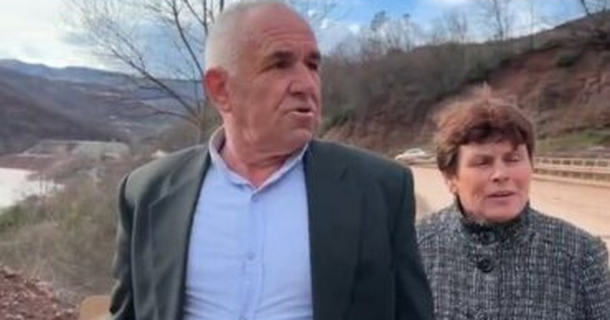 Të bllokuar në  Arrat e Gurrës   qytetarët shpërthejnë  Nuk dimë nga t ia mbajmë  kemi orë të tëra në rrugë