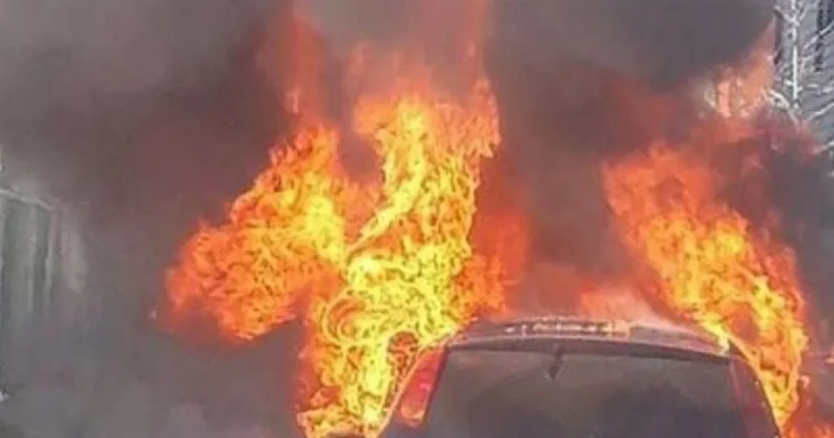 Digjen gjatë natës automjetet e biznesmenit në Ksamil  dyshohet të jetë e qëllimshme  kishte konflikte 