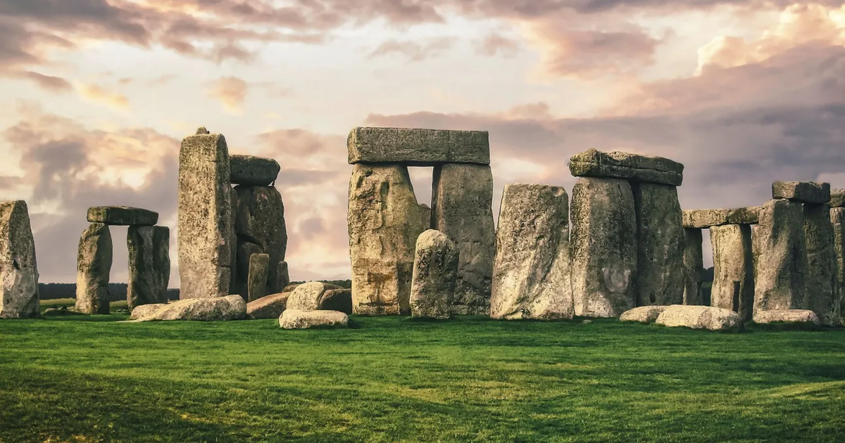 Stonehenge  Një studim hedh dritë mbi origjinën e emigrantëve që ndryshuan popullsinë e Britanisë