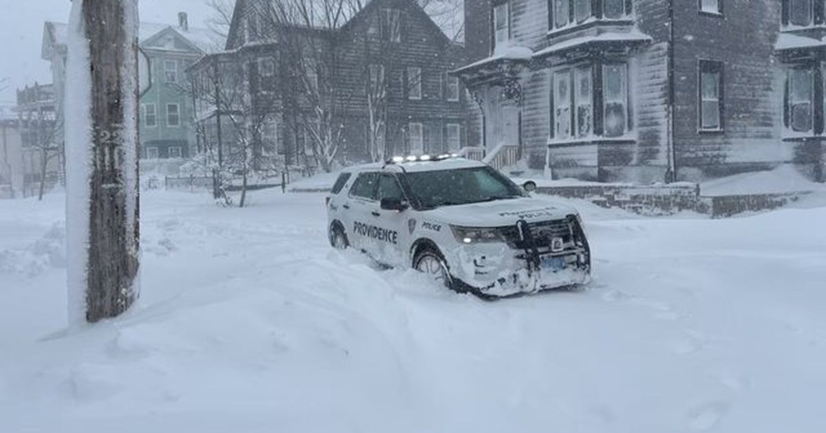 Nju Jorku goditet nga stuhia më e madhe në dekadën e fundit  anulohen rreth 1500 fluturime për ditën e nesërme