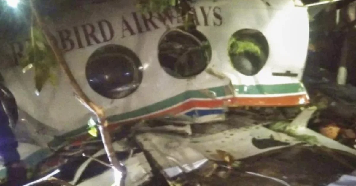 Rrëzohet avioni mjekësor nga moti i keq  7 anëtarë të zhdukur  Ende nuk dihet nëse ka të mbijetuar 