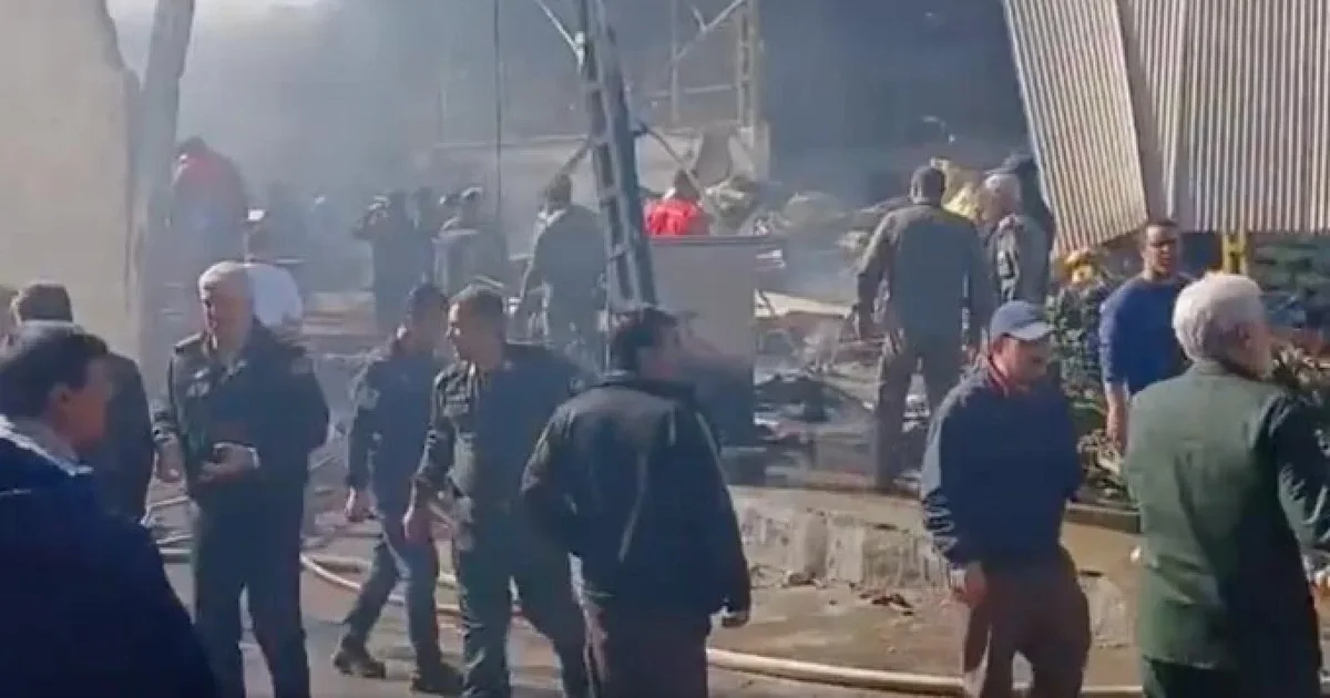 Një helikopter i ushtrisë iraniane rrëzohet në tregun e Isfahanit  katër të vdekur