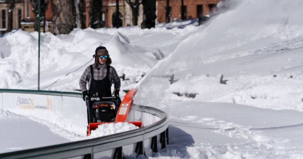 Stuhia e botës paralizon SHBA  mbyllen shkollat  mijëra fluturime të anuluara