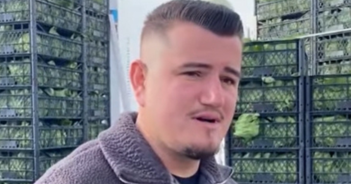  S mund t i lëmë perimet në parcela   bllokimi i rrugës rrit kostot për eksportuesit e perimeve në Lushnjë