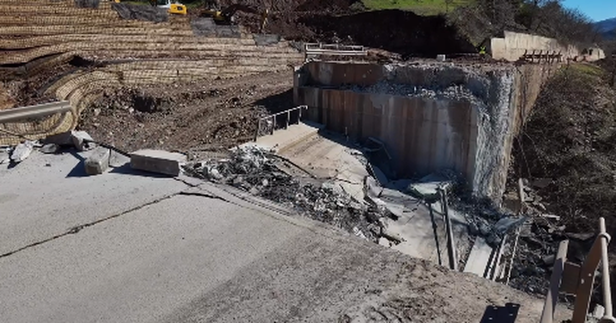 Situata në aksin Librazhd Elbasan  vijon puna për ndërtimin e rrugës alternative në krah të hekurudhës