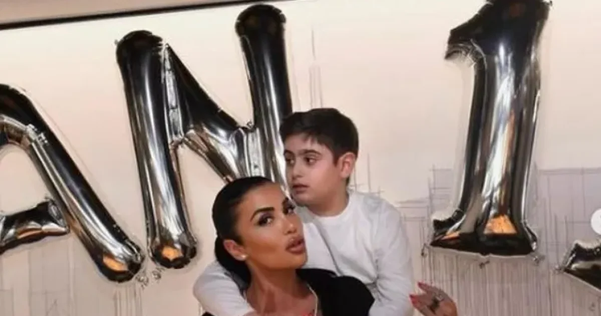 Rrëfehet për herë të parë Jonida Maliqi  Djali im ishte ndryshe nga fëmijët e tjerë  Doja t i jepja fund jetës