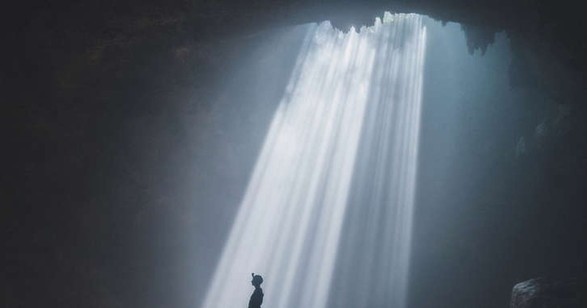 Në qendër të tokës ka maja më të larta se Everesti
