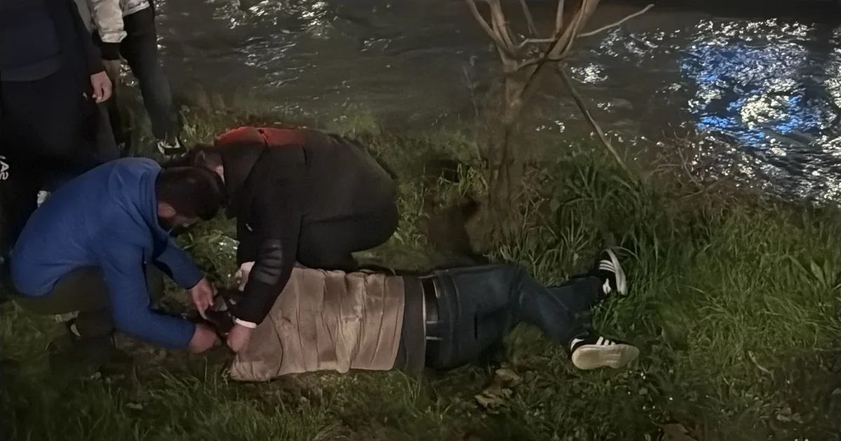 Përplasjet mes protestuesve dhe policisë  një qytetar humb ndjenjat nga gazi lotsjellës