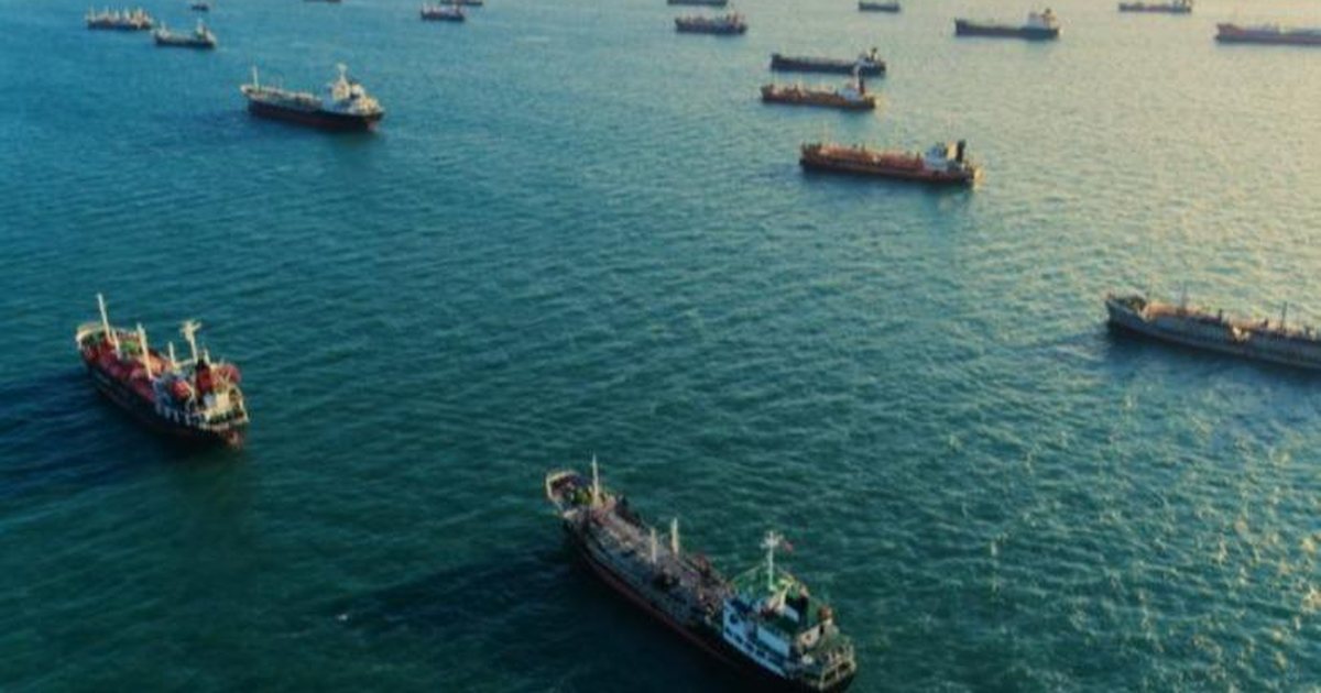 Kriza në Lindjen e Mesme  150 anije me naftë e gaz bllokohen pranë Ngushticës së Hormuzit