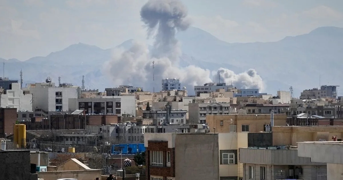 Iran  Izraeli godet selinë e luftimeve dhe spitalin ushtarak