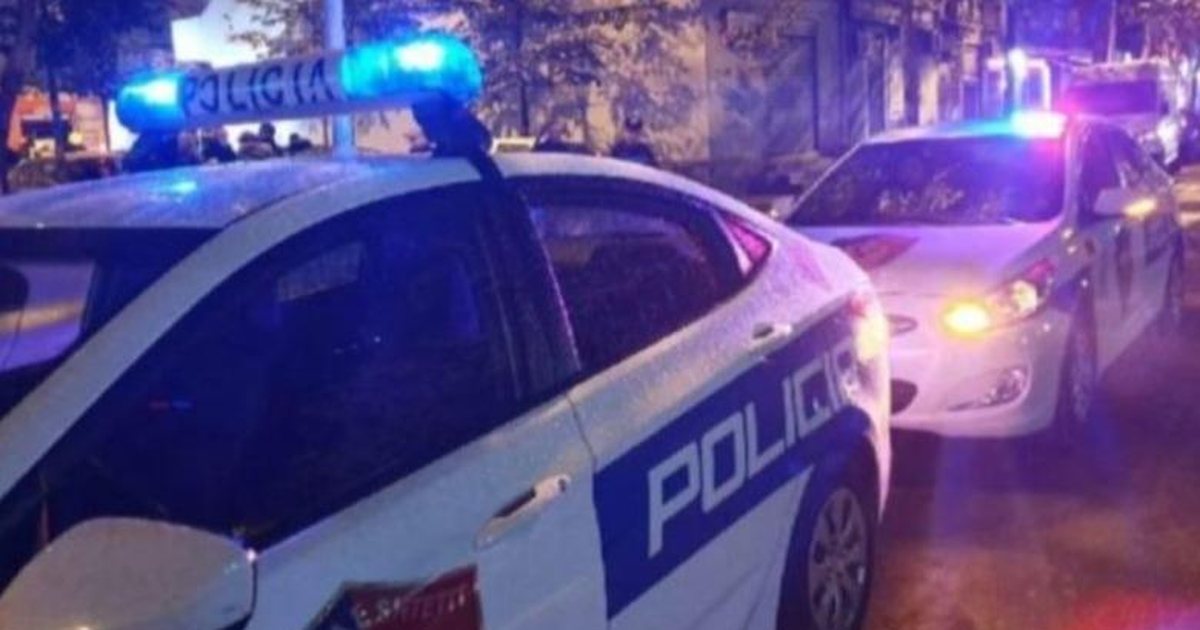 Çantë e dyshimtë pranë Galerisë në Tiranë  njësia anti eksploziv vihet në lëvizje për verifikimet e nevojshme