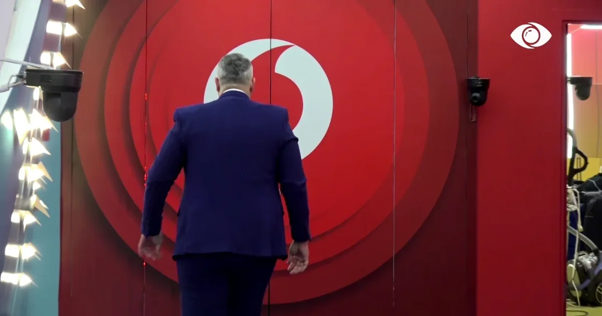 Debatet e ashpra në shtëpi  Rogerti lë shtëpinë e  Big Brother VIP 