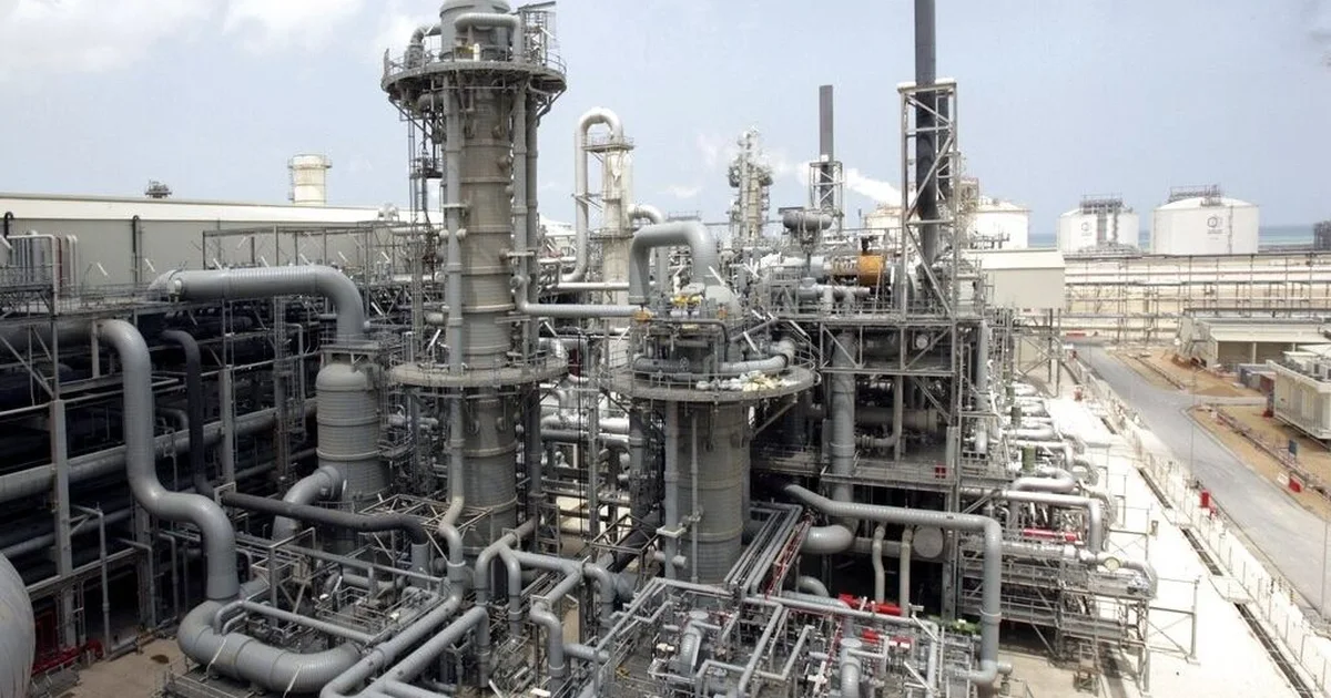 Katari ndal plotësisht lëngëzimin e gazit natyror pas sulmeve me dron  furnizimi global në rrezik