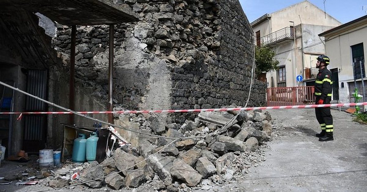 Lëkundje të forta tërmeti në Itali  mbyllen shkollat në Catania  mbi 600 raportime për dëme