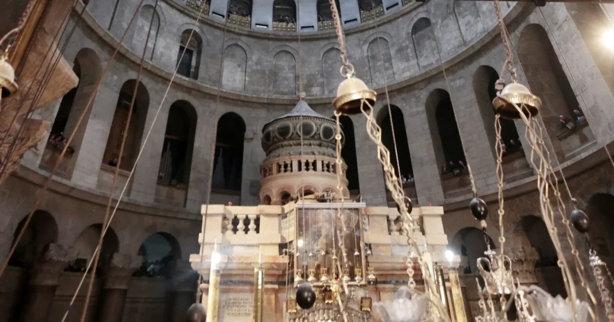 Pas sulmeve me dronë nga Irani  Mbyllet për arsye sigurie Varri i Shenjtë  Jerusalemi në gatishmëri të lartë