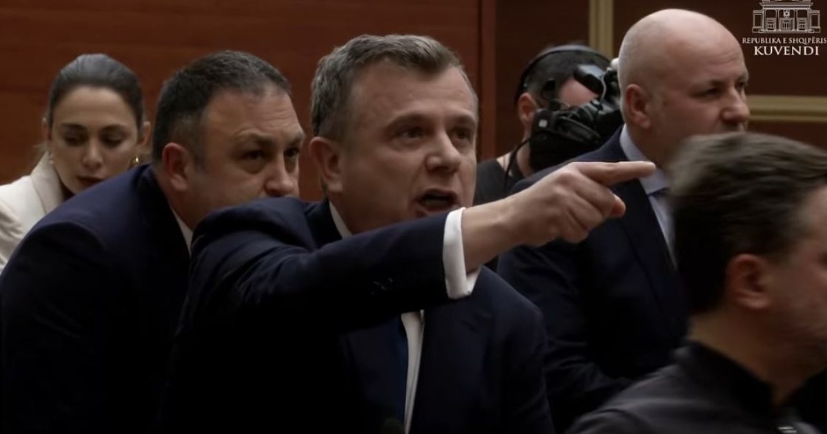  Ndjesë por      Balla i kërkon falje Albana Vokshit  Ai numër përdoret për   