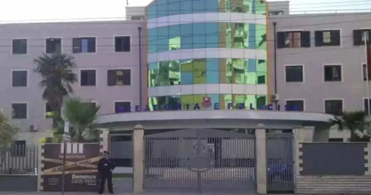 Qarkullonte me drogë dhe armë të ftohta me vete  procedohet 17 vjeçari në Durrës