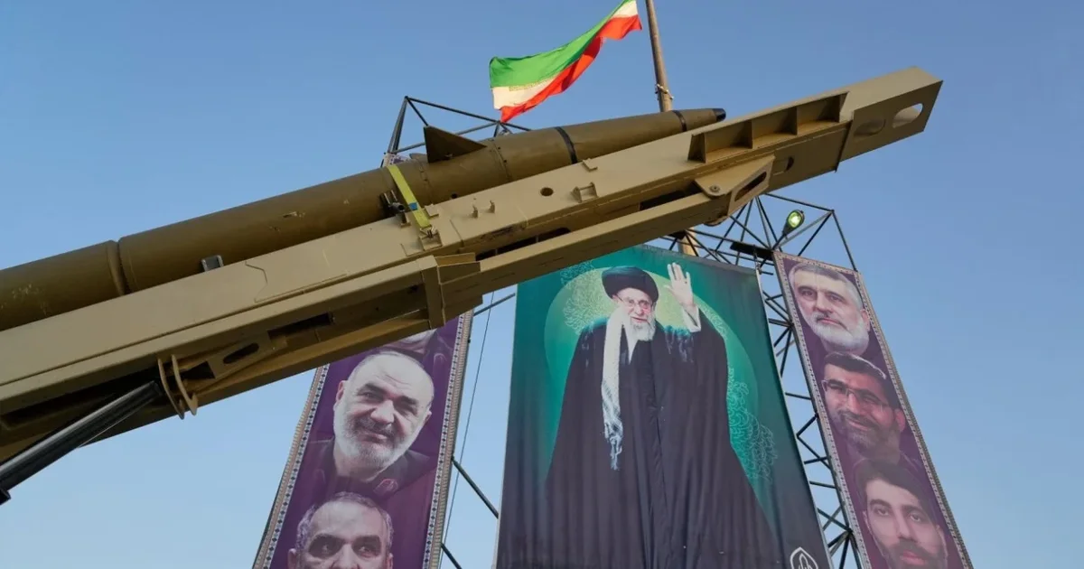 Pas paralajmërimit të SHBA së për ngushticën e Hormuzit  Irani KËRCËNON Trumpin me VDEKJE