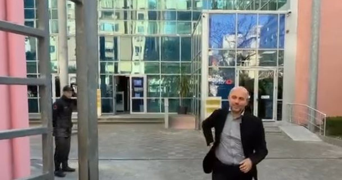 Pronari i Spitalit Amerikan Klodian Allajbeu merret në pyetje në SPAK