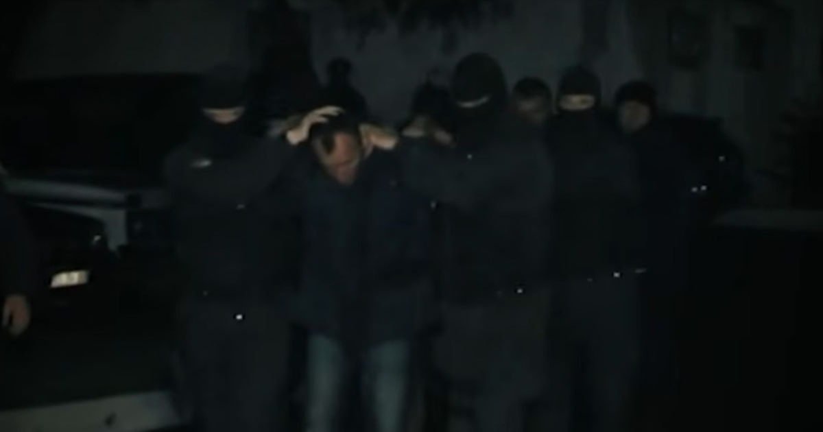  Futën frigoriferin me armë brenda burgut   Arratisja spektakolare e Admir Tafilajt nga burgu i Drenovës