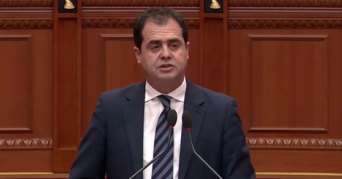 Kërkesa e SPAK për arrestimin e Ballukut  Bylykbashi lexon raportin e opozitës  Deputetët të votojnë pro