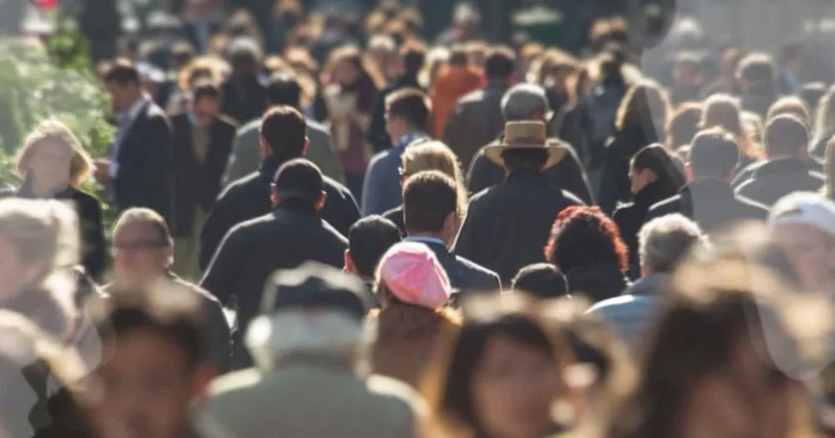 EUROSTAT  Shqiptarët jetojnë më pak se vendet e BE së  por më shumë se rajoni