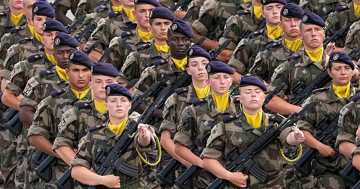 Oficeri francez i vrarë në Irak  a mund ta fusë kjo Francën në një luftë më të gjerë me Iranin 