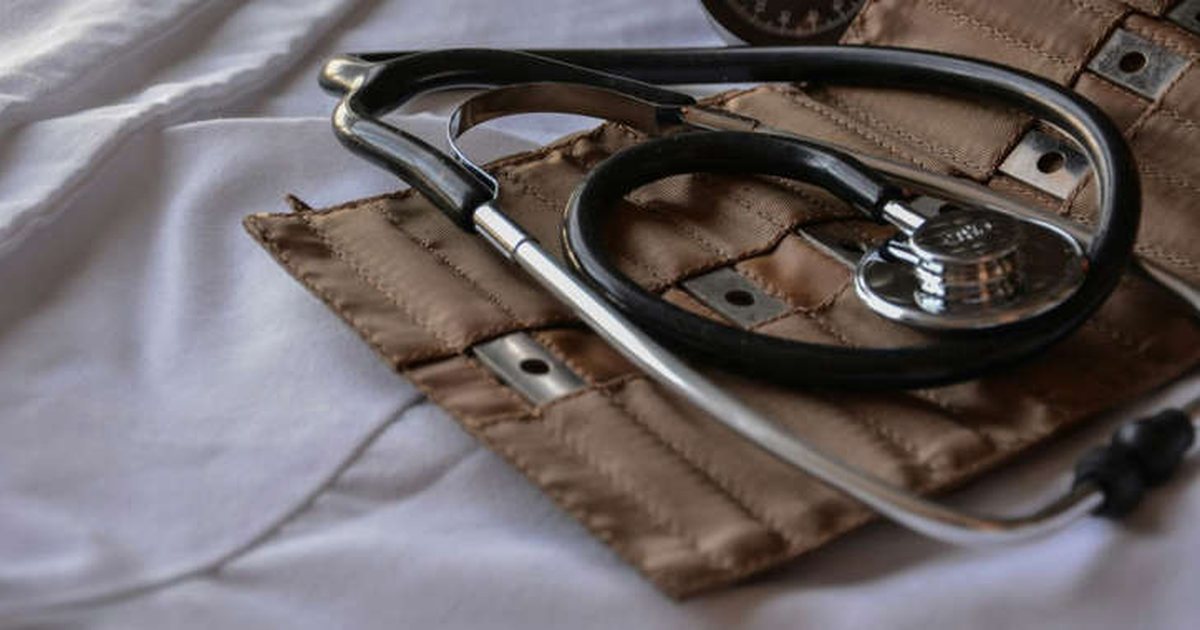 Ky është gabimi që të gjithë e bëjnë kur matin tensionin   ja si ta shmangni