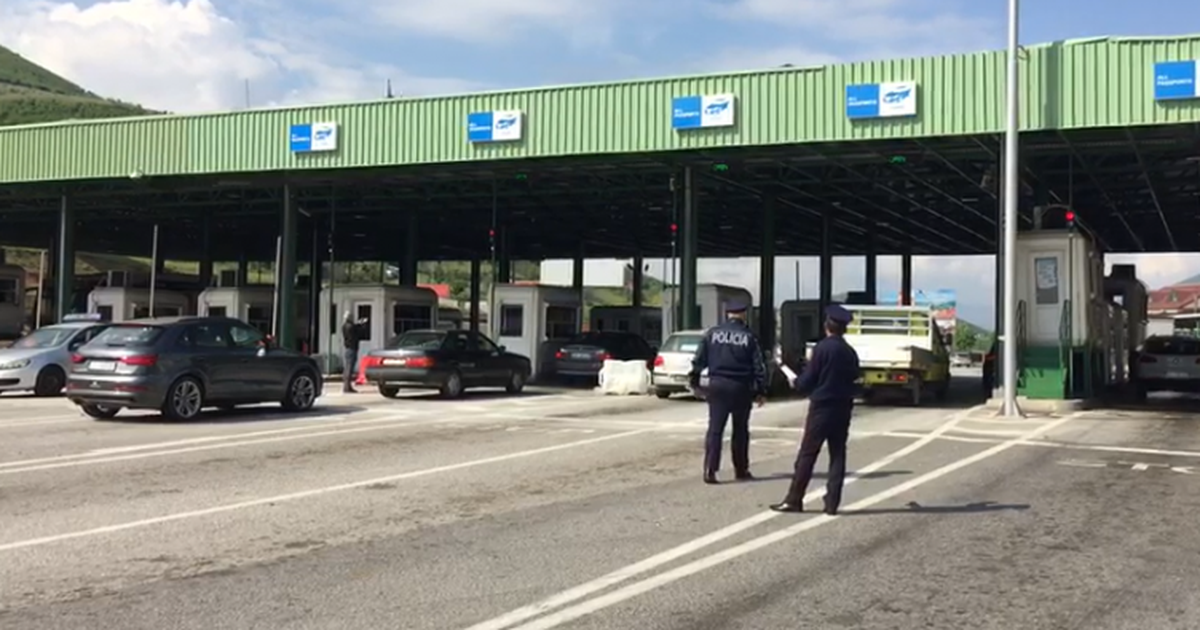 Tentoi të trafikonte drogë drejt Shqipërisë  arrestohet në Morinë i riu