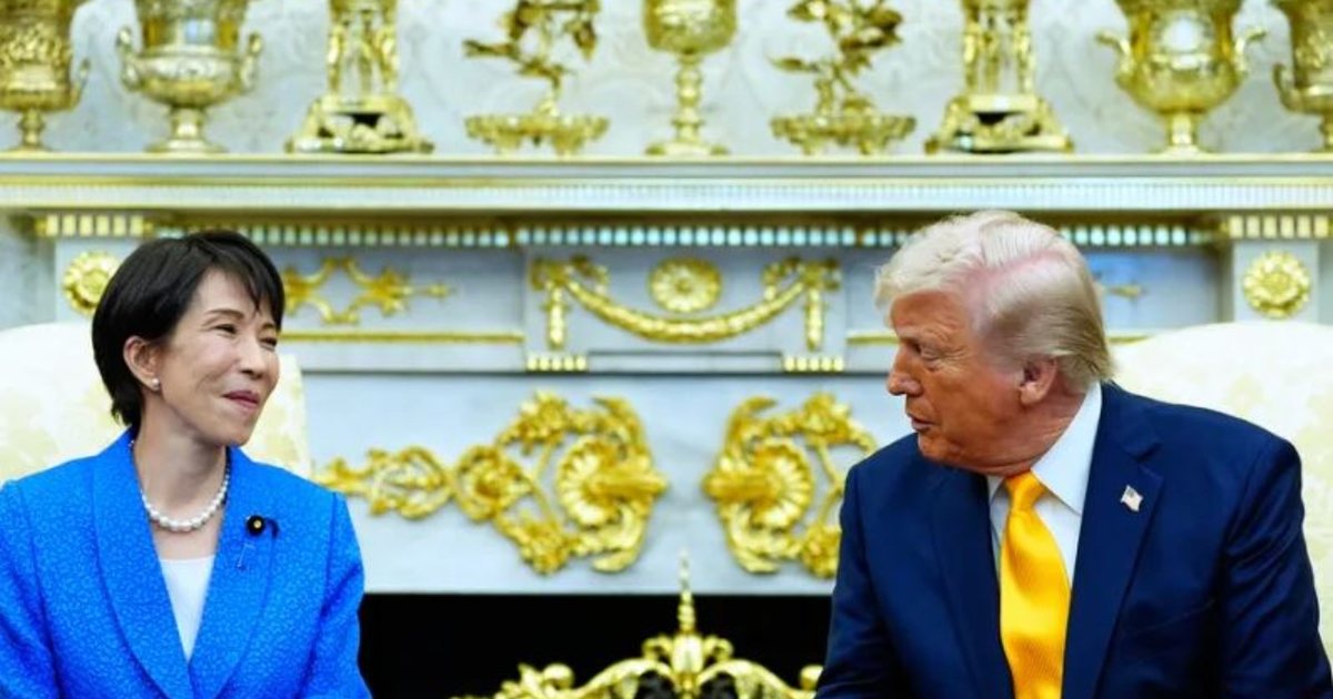 Batuta e papritur e Trump me kryeministren japoneze  Pse nuk më tregove për sulmin në Pearl Harbor 