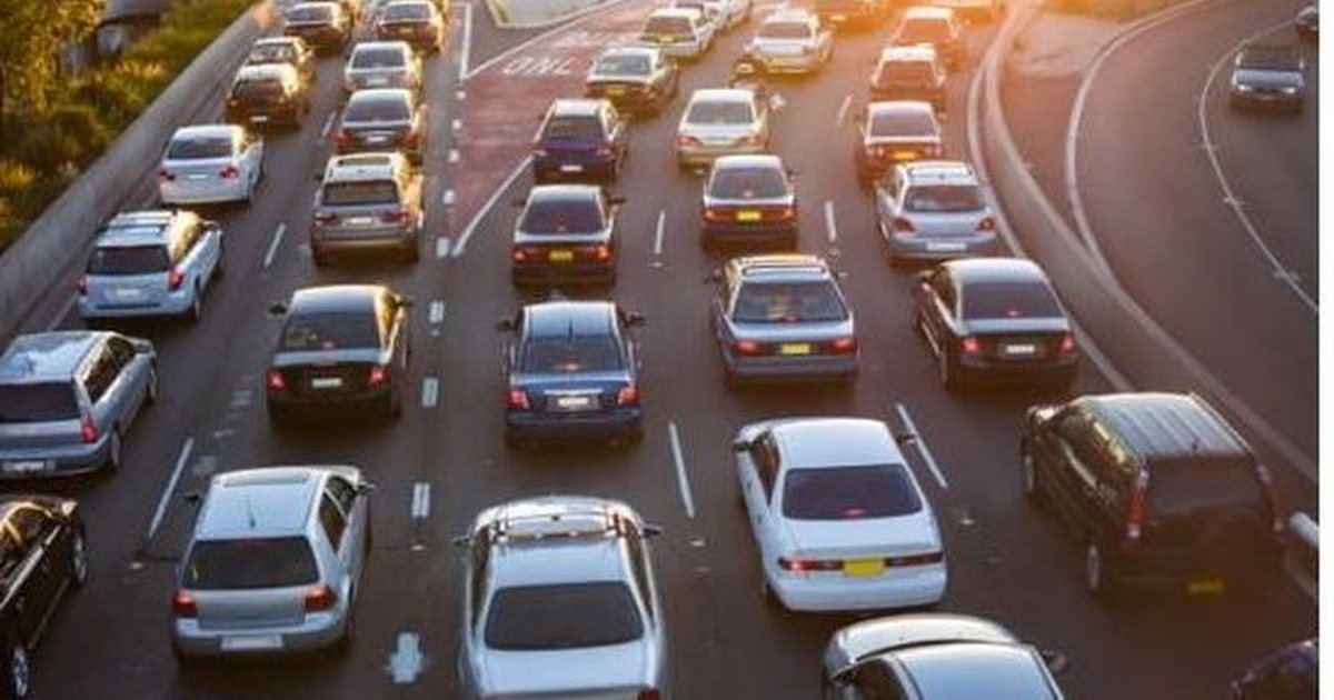 Rritja e çmimit të karburantit  Agjencia Ndërkombëtare e Energjisë  Punoni nga shtëpia dhe ulni shpejtësinë në rrugë