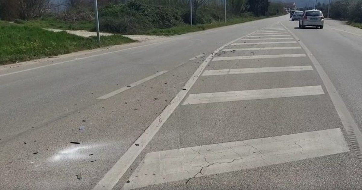 Aksident në aksin Berat Dimal  përplasen dy mjete  dy të plagosurit transportohen drejt Traumës në Tiranë