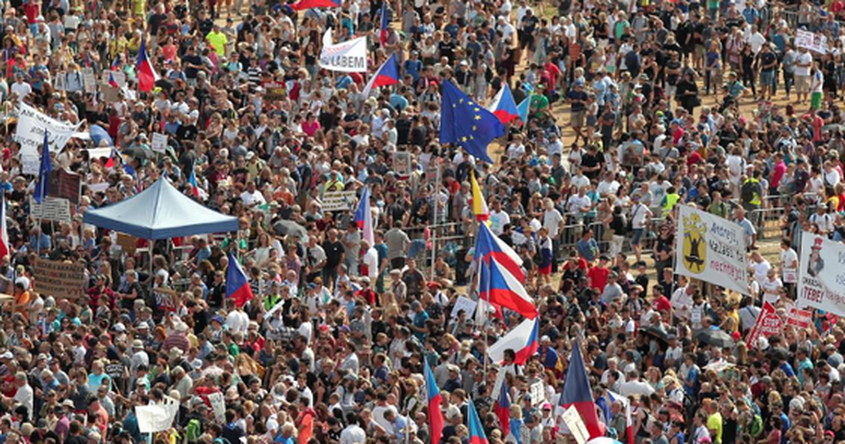 Protesta masive në Çeki kundër qeverisë së Andrej Babis
