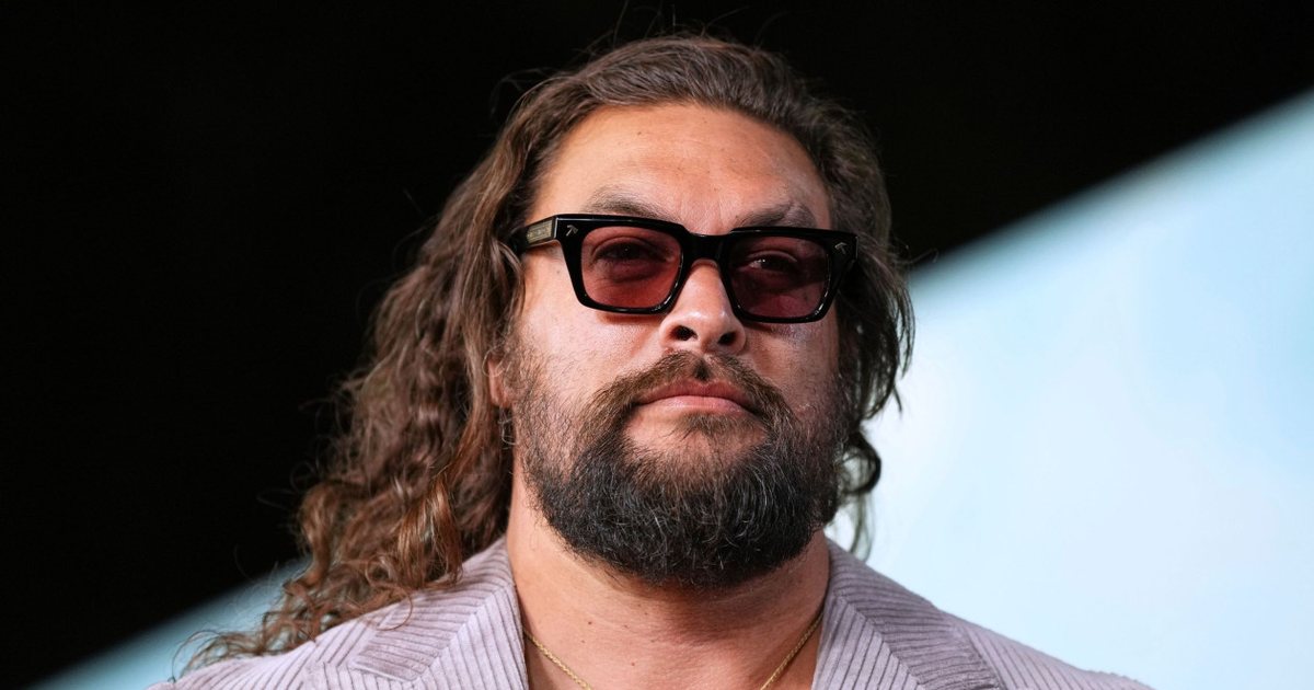 Aktori i njohur Jason Momoa rrëfen dramën pas përmbytjeve në Hawaii  Ka shumë banorë në rrezik 