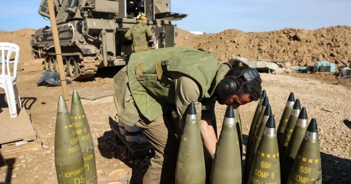 Kush pasurohet nga një botë në luftë  Brenda shpërthimit global të tregtisë së armëve