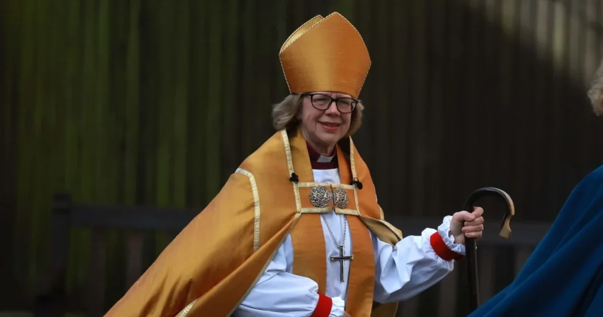 Moment historik për Kishën e Anglisë  kurorëzohet Kryepeshkopja e parë femër e Canterbury t