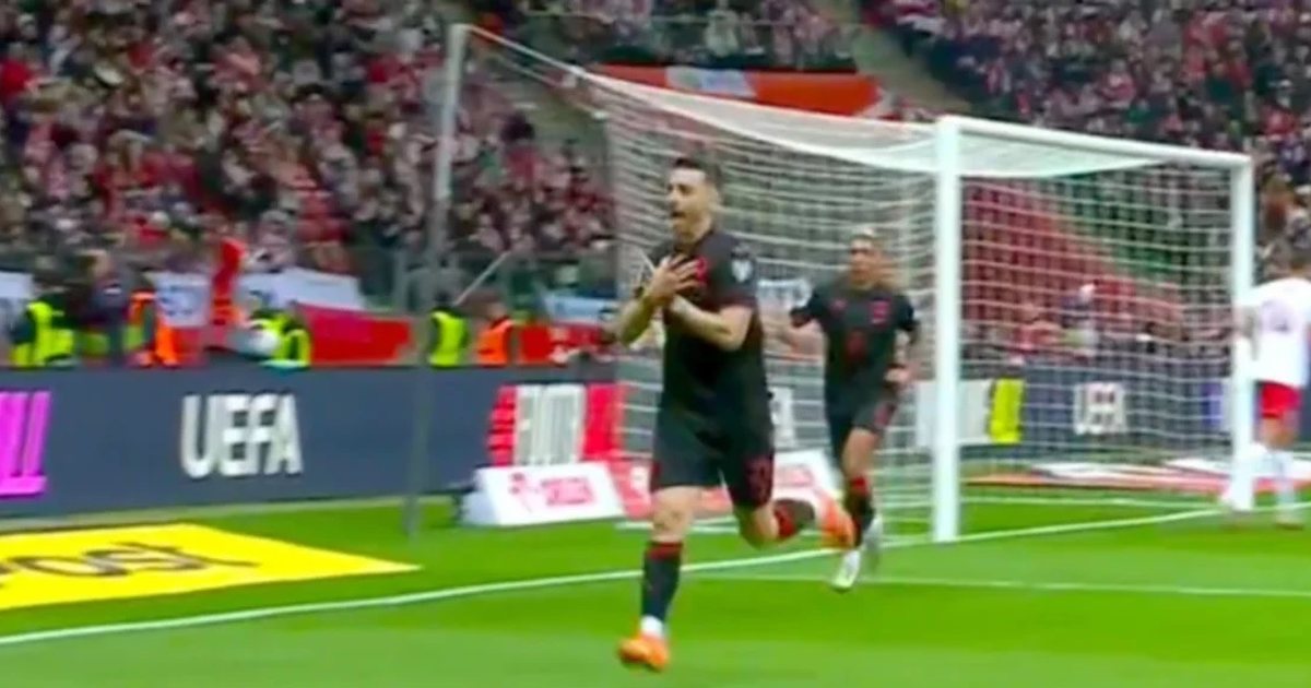 Poloni Shqipëri  shënojnë kuqezinjtë  pjesa e parë 0 1