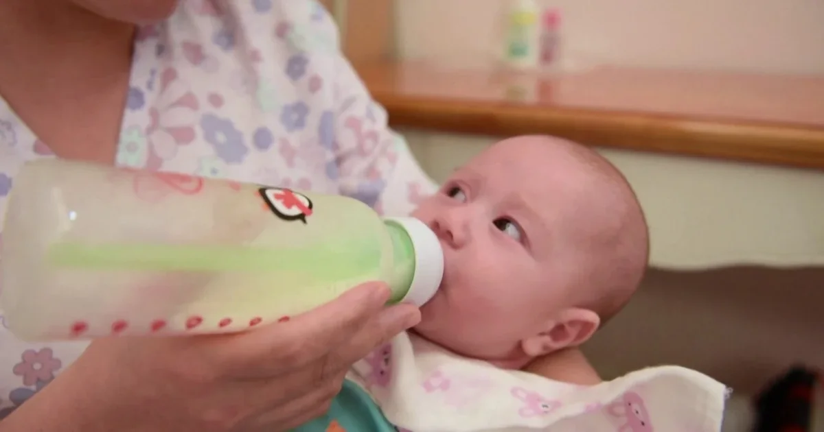 Dhëmbët dhe sëmundjet te fëmijët  mjekët  Biberoni shkakton karies  ndikim edhe në shëndetin e përgjithshëm