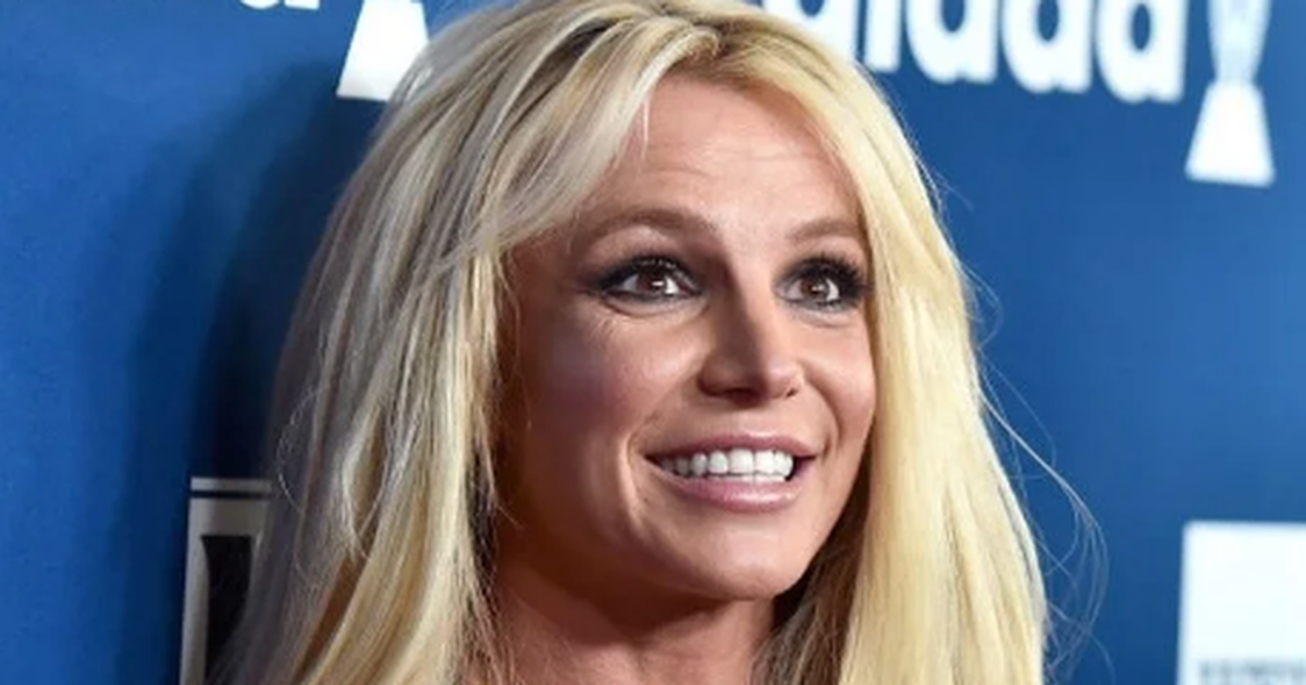 Britney Spears del nga qelia pas tre javësh  këngëtarja  thyen  heshtjen pas arrestimit