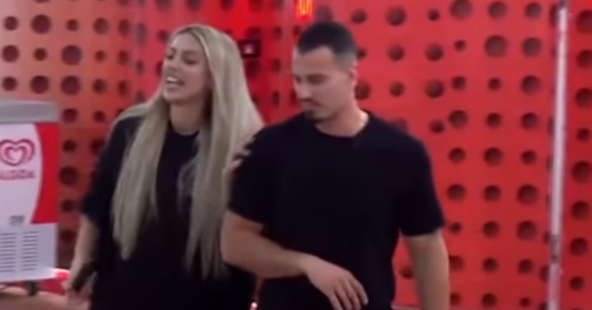  Brikena ka dalë      Mateo bëhet me nerva me banoren  Ik mi idiote   