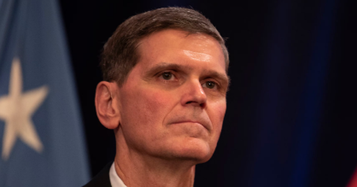 Irani luan me kohën  Rreziku i Ngushticës së Hormuzit paralajmëron SHBA dhe Izraelin