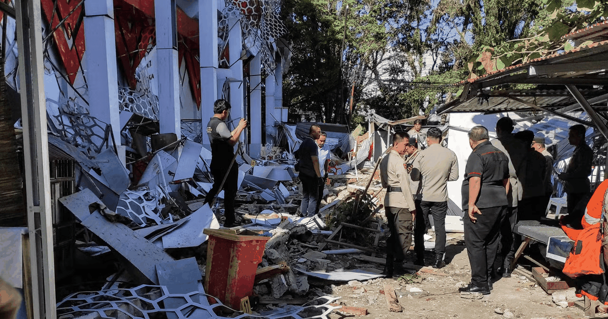 Tërmet i fuqishëm 7 4 ballë godet Indonezinë  një viktimë dhe dëme të shumta