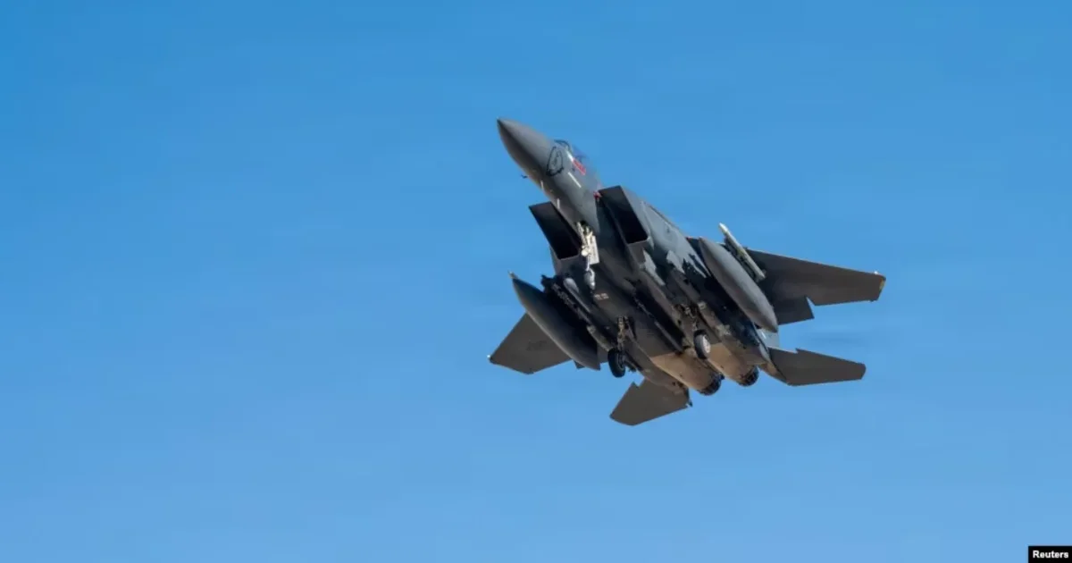 Një anëtar i ekuipazhit shpëtohet pas rrëzimit të avionit F 15 mbi Iran