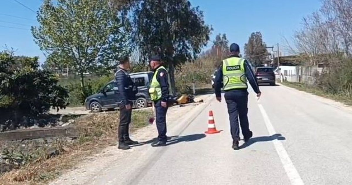 E rëndë në Fier  Motoçikleta përplaset me një automjet  shoferi i motorit humb jetën në spital